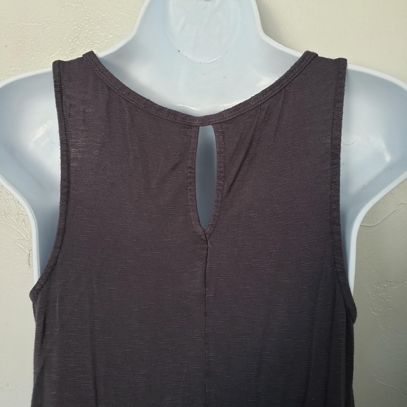 Studio Y Small Sleeveless Blouse Grey Hematite Embellishments Keyhole Dressy Top - Picture 7 of 8